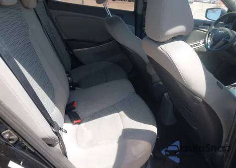 2015 Hyundai Accent Gs z USA, uszkodzony, nr VIN KMHCT5AE0FU216181